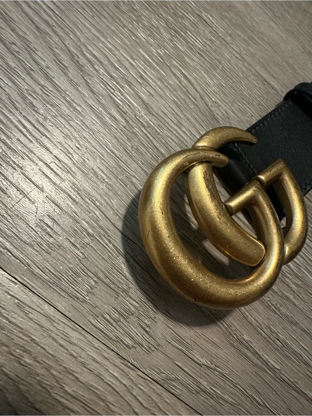 Gucci gg buckle